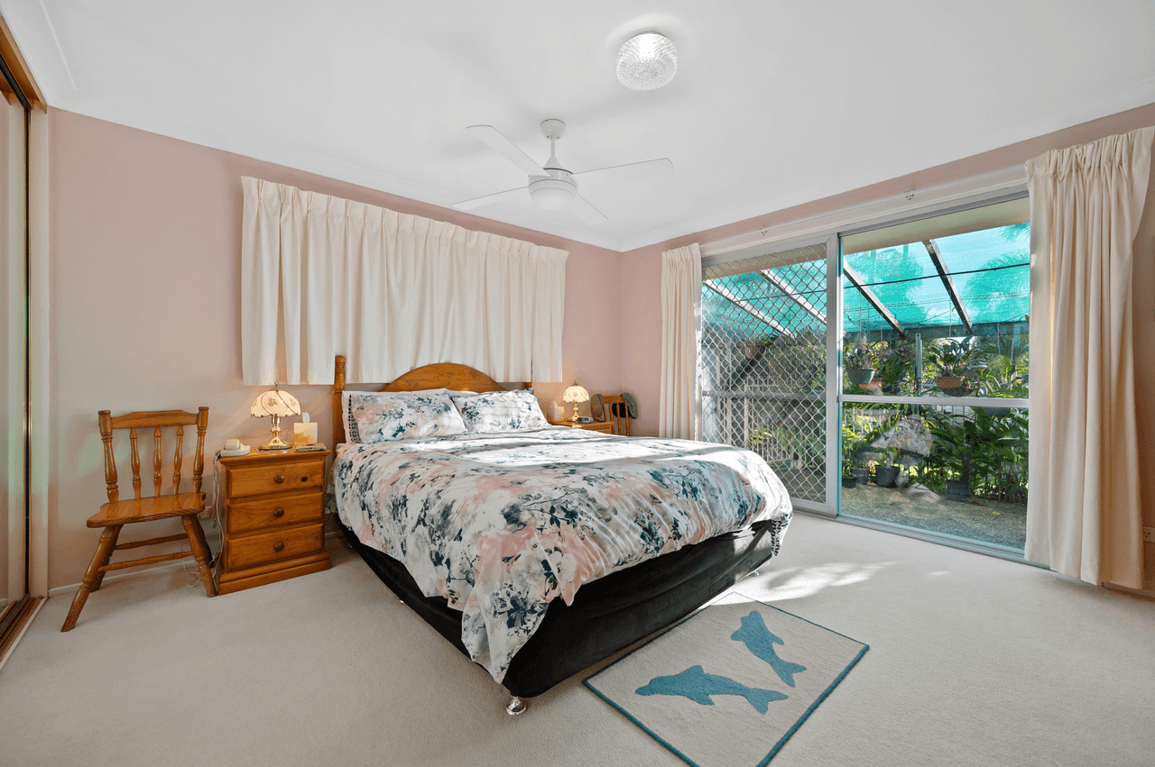 14 Wilga Court, ASHMORE, QLD 4214