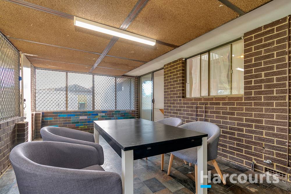 52 Warrandyte Drive, CRAIGIE, WA 6025