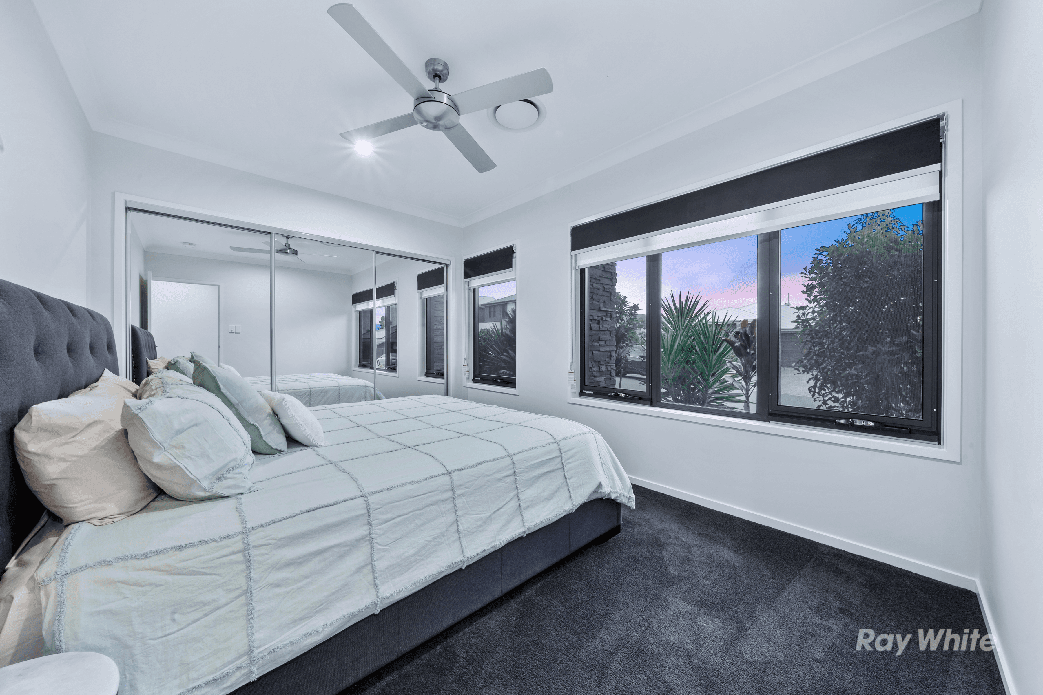 54 Olive Avenue, GREENBANK, QLD 4124