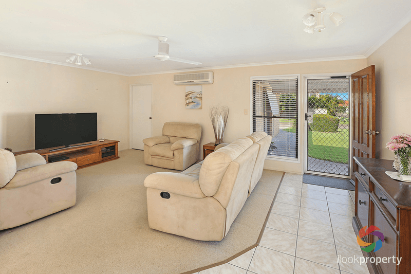 42/10 Melody Court, Warana, QLD 4575