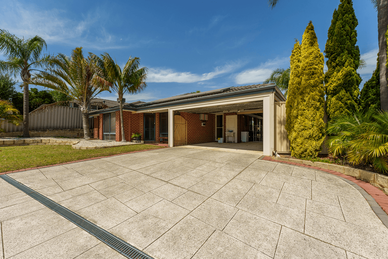 28 Oakfield Gardens,, PARMELIA, WA 6167