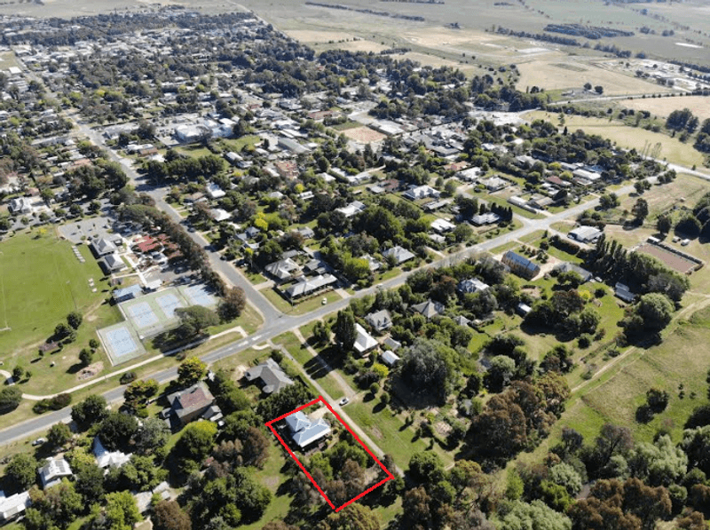 2 Butmaroo Street, BUNGENDORE, NSW 2621