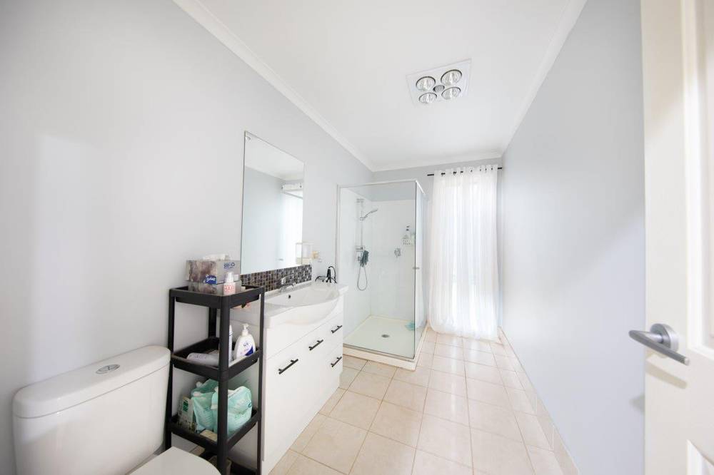 9-13 BRIAR STREET, KOONDROOK, VIC 3580