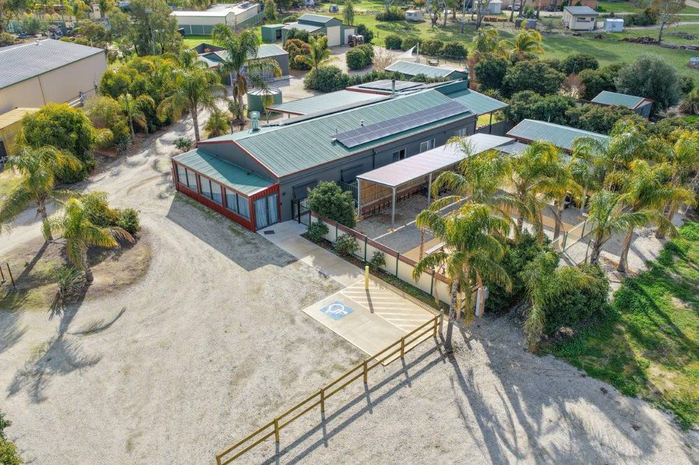 9-13 BRIAR STREET, KOONDROOK, VIC 3580