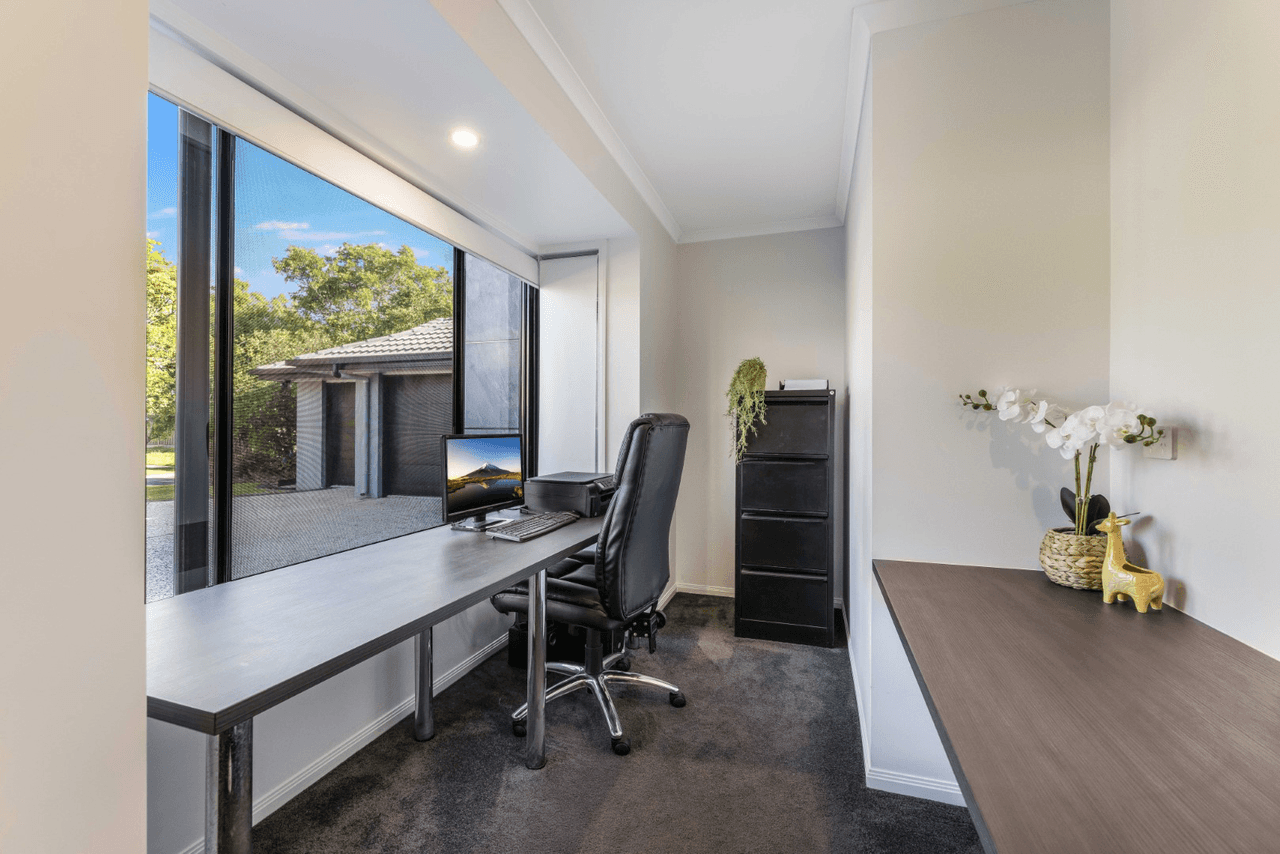 11 Midden Place, PELICAN WATERS, QLD 4551