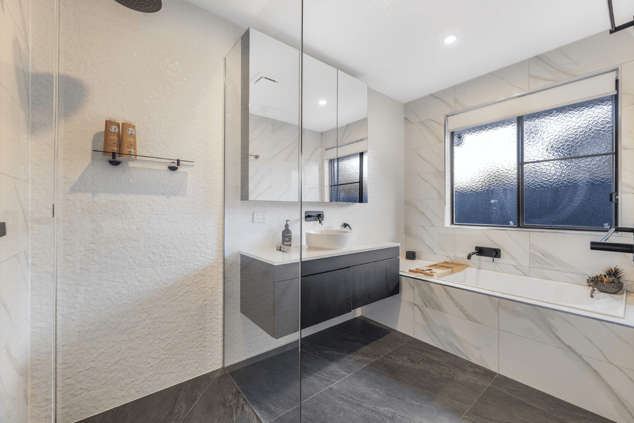 11 Midden Place, PELICAN WATERS, QLD 4551