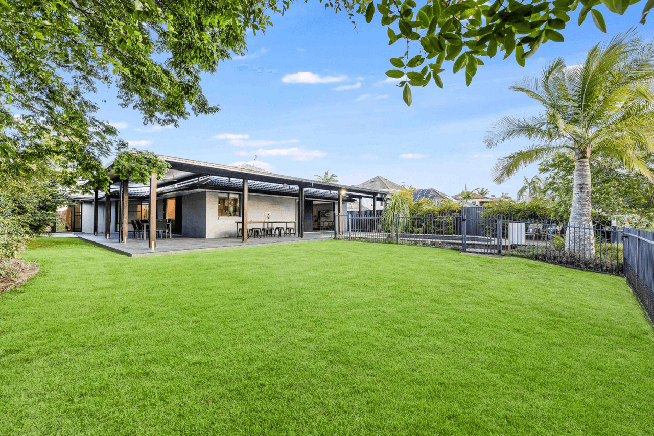 11 Midden Place, PELICAN WATERS, QLD 4551