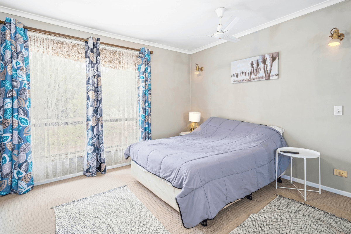 34 Moor Cresc, HALLETT COVE, SA 5158