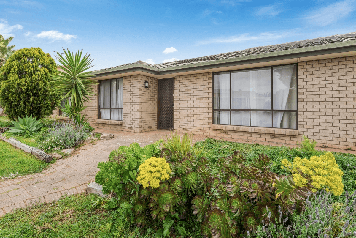 34 Moor Cresc, HALLETT COVE, SA 5158