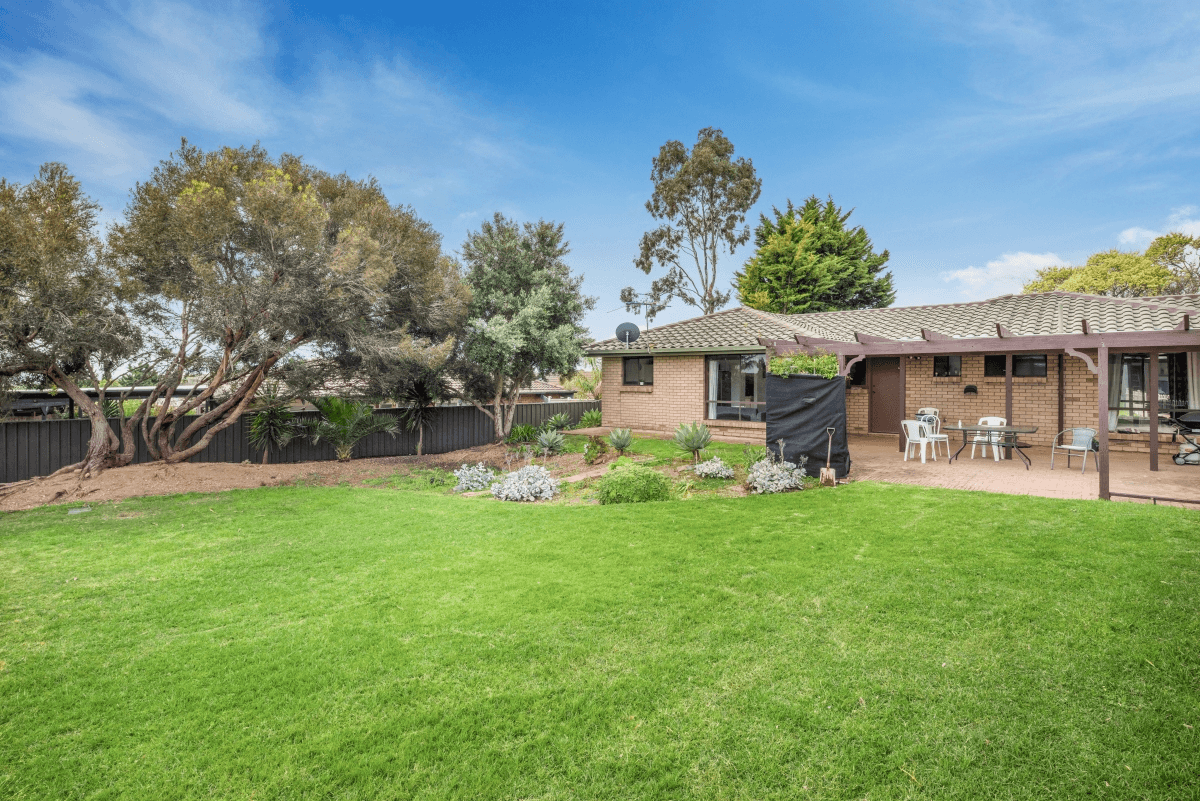 34 Moor Cresc, HALLETT COVE, SA 5158