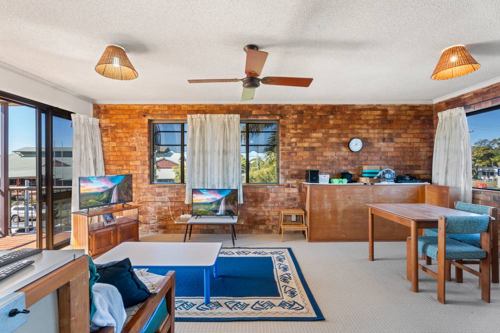 4/23 Queens Road, SCARNESS, QLD 4655