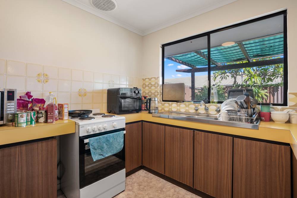 12/6 Ashford Avenue, ROCKINGHAM, WA 6168