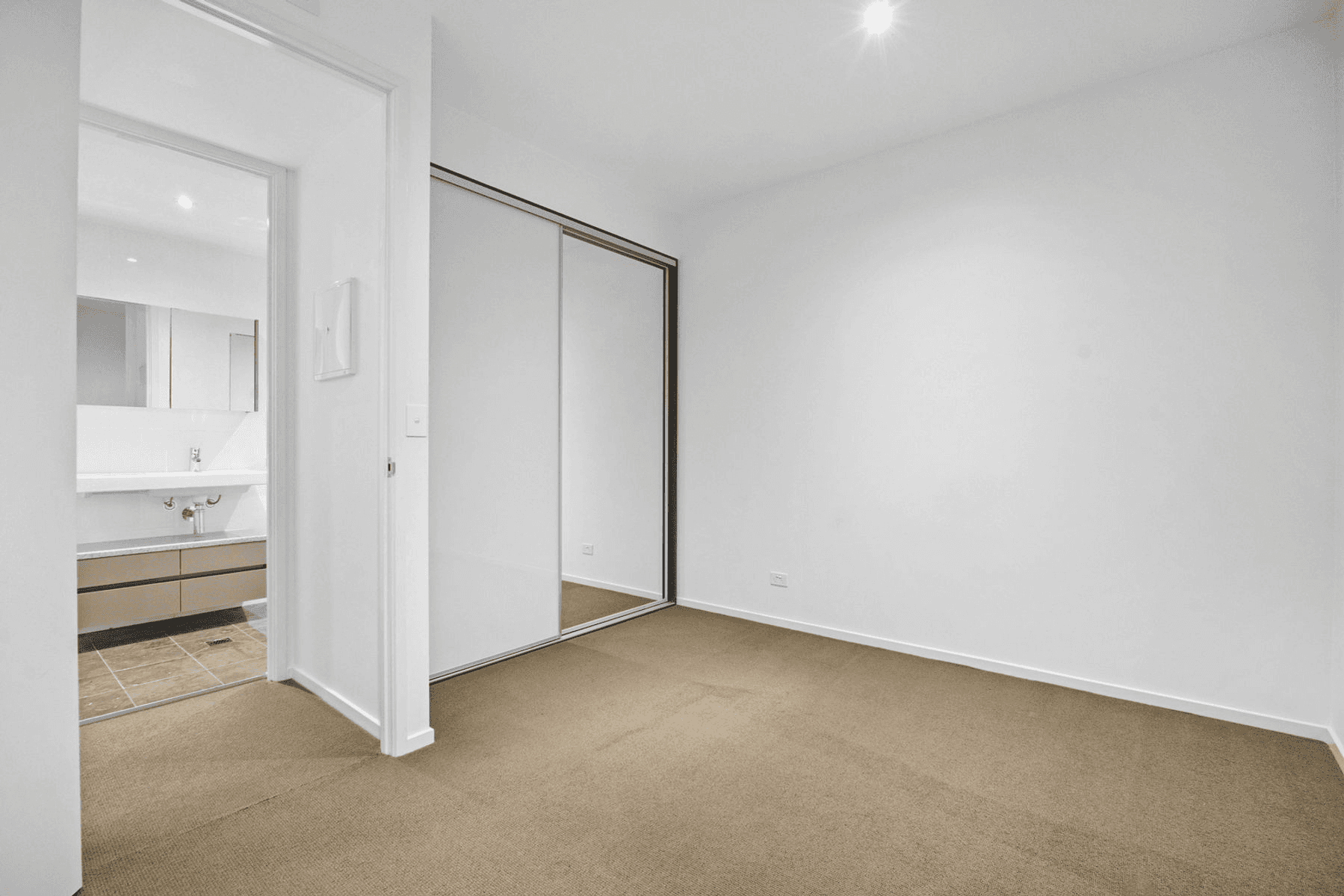 1010/240 Bunda Street, Canberra, ACT 2601