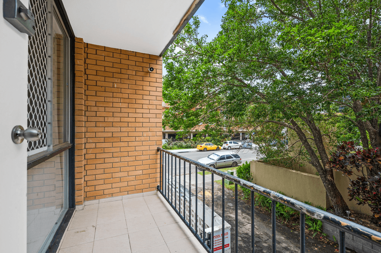 2/47 Peninsular Drive, SURFERS PARADISE, QLD 4217