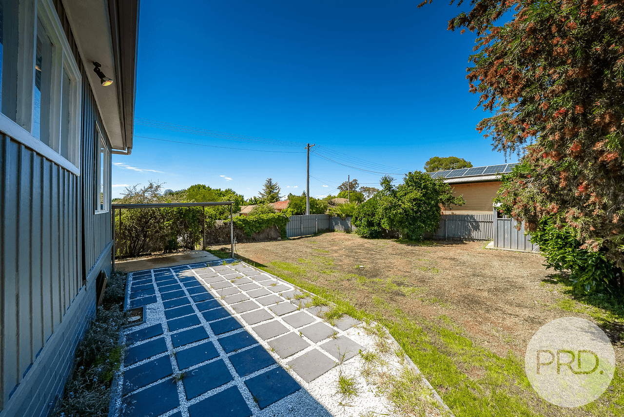 10 Marconi Street, KOORINGAL, NSW 2650