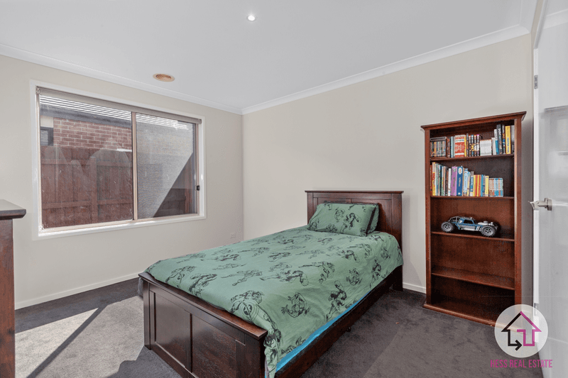 6 Lauricella Drive, WALLAN, VIC 3756