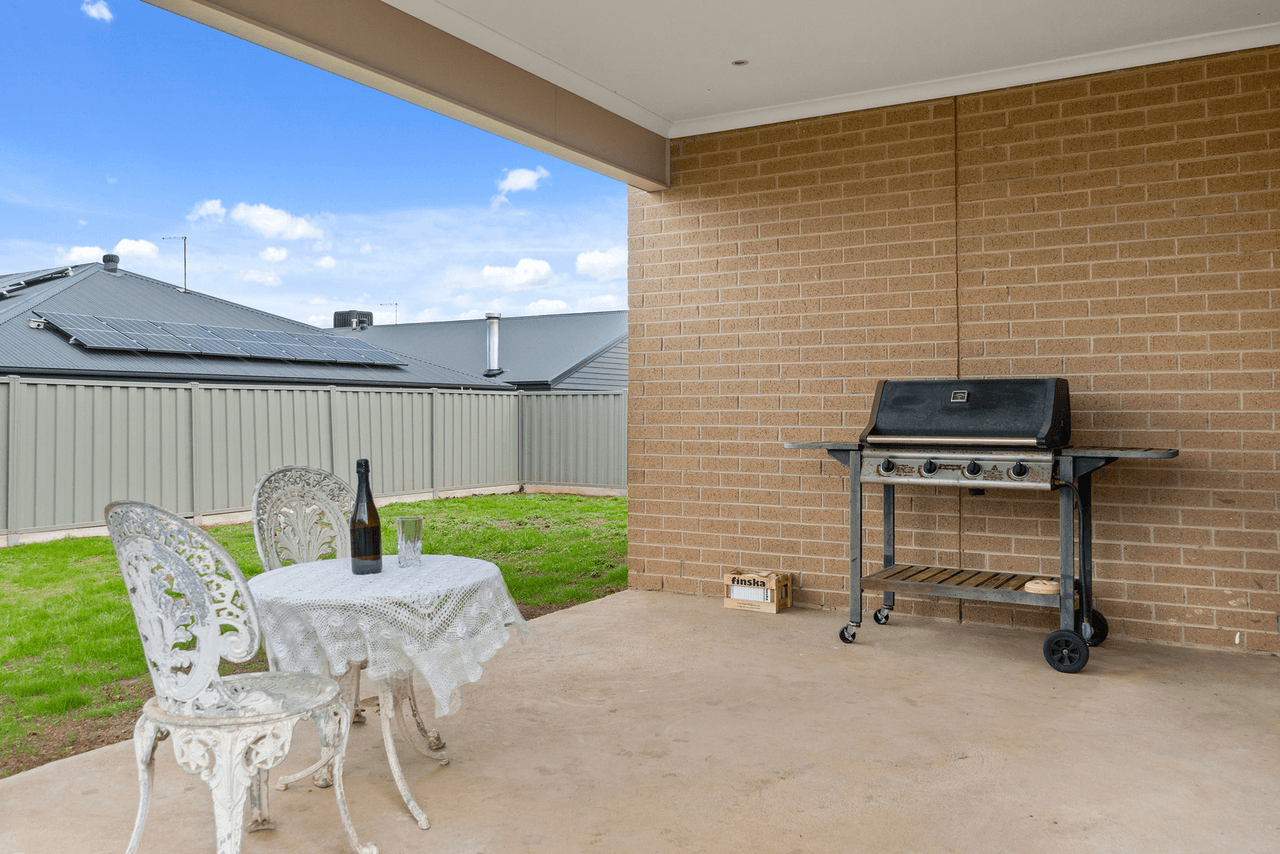 49  Calderwood Road, Maddingley, VIC 3340