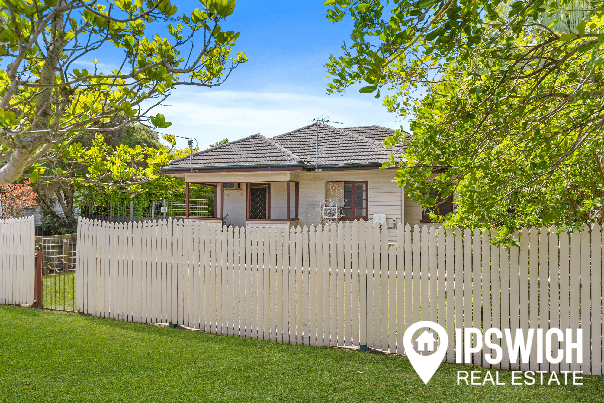 25 COYNE STREET, ONE MILE, QLD 4305