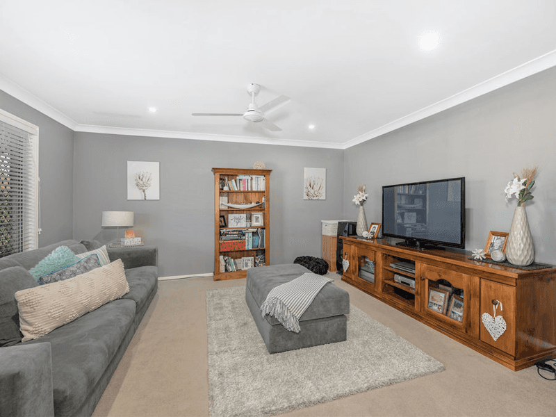 28 Jonquil Circuit, FLINDERS VIEW, QLD 4305