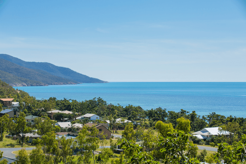 26 Roseric Crescent, HIDEAWAY BAY, QLD 4800