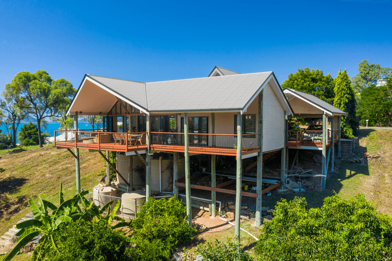 26 Roseric Crescent, HIDEAWAY BAY, QLD 4800