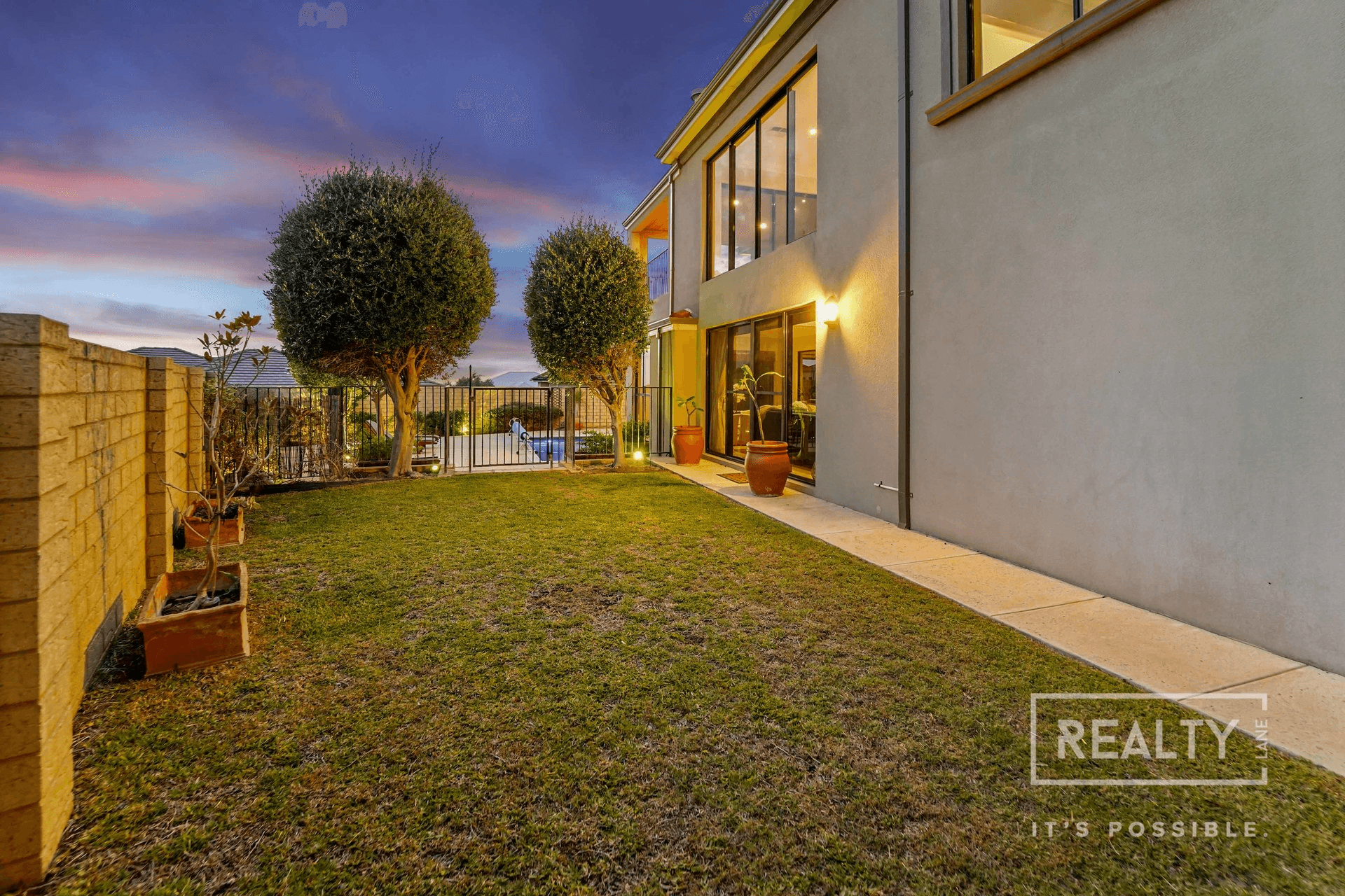 15 Baton Rouge Drive, Mindarie, WA 6030