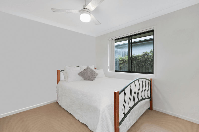 17 Saltwater Boulevard, OXENFORD, QLD 4210