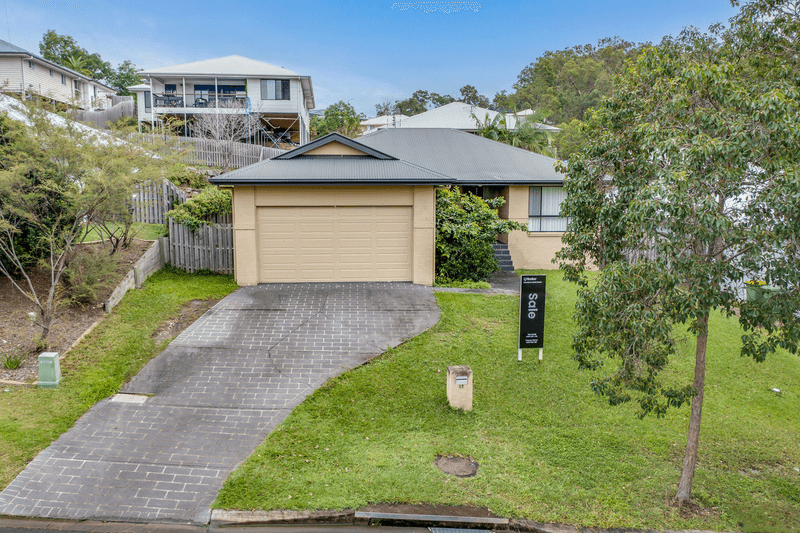 17 Saltwater Boulevard, OXENFORD, QLD 4210