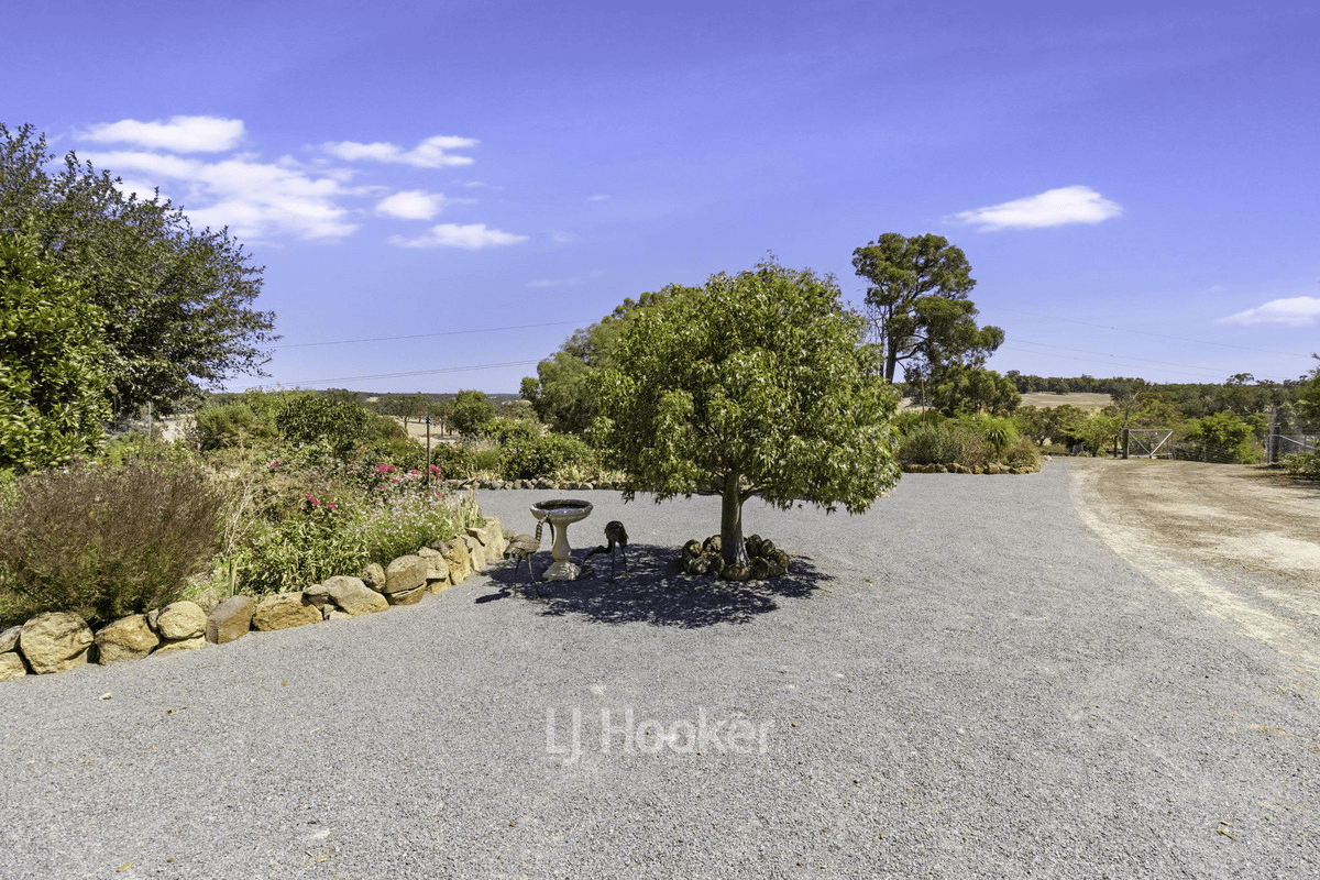 3712 Quindanning Darkan Road, Darkan, WA 6392