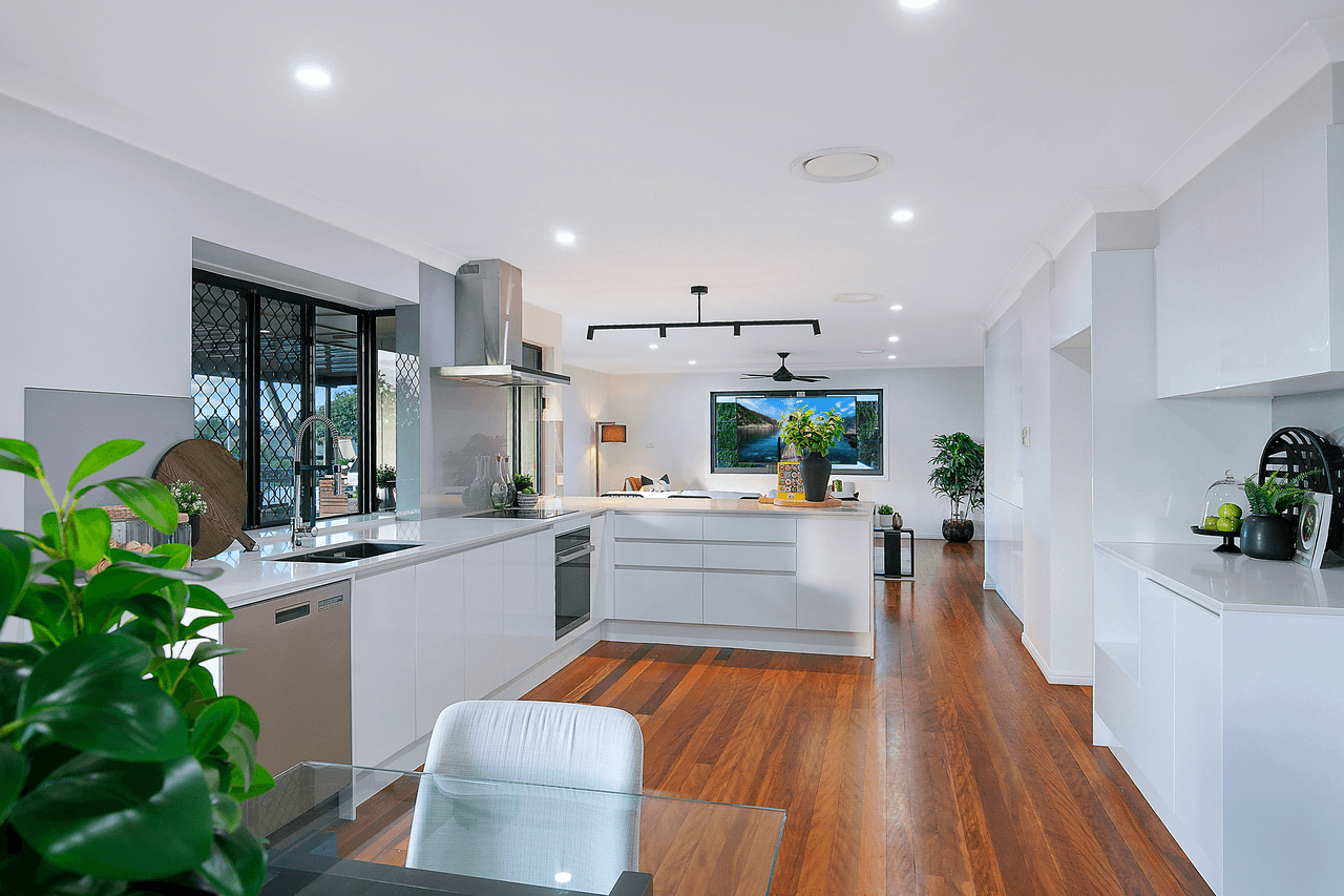 23 Clive Road, BIRKDALE, QLD 4159