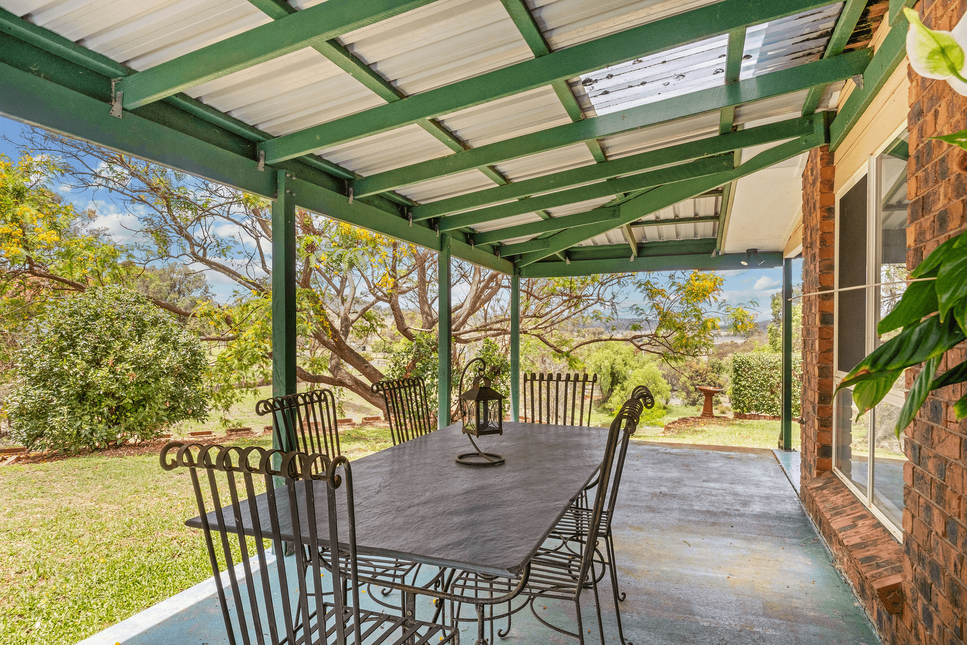 4 Valley View Drive, Meringandan West, QLD 4352