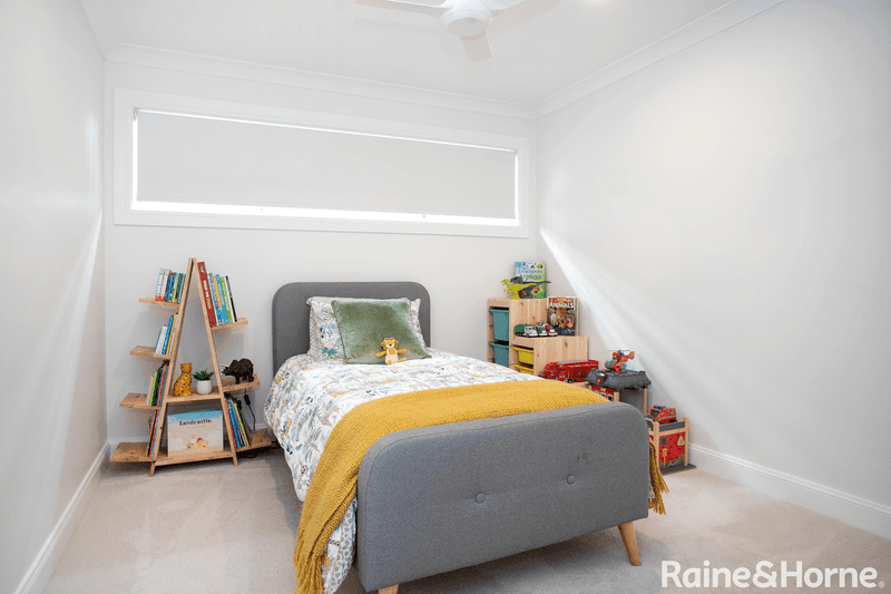 1 Galiga Crescent, DOLPHIN POINT, NSW 2539