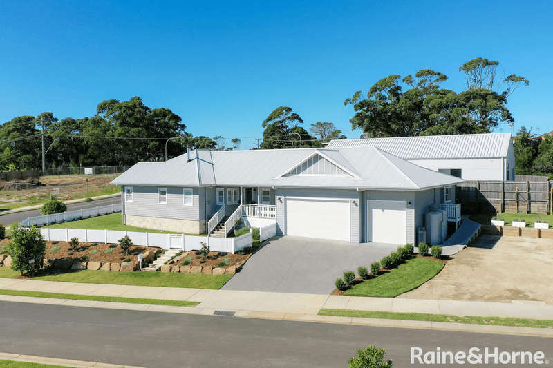 1 Galiga Crescent, DOLPHIN POINT, NSW 2539