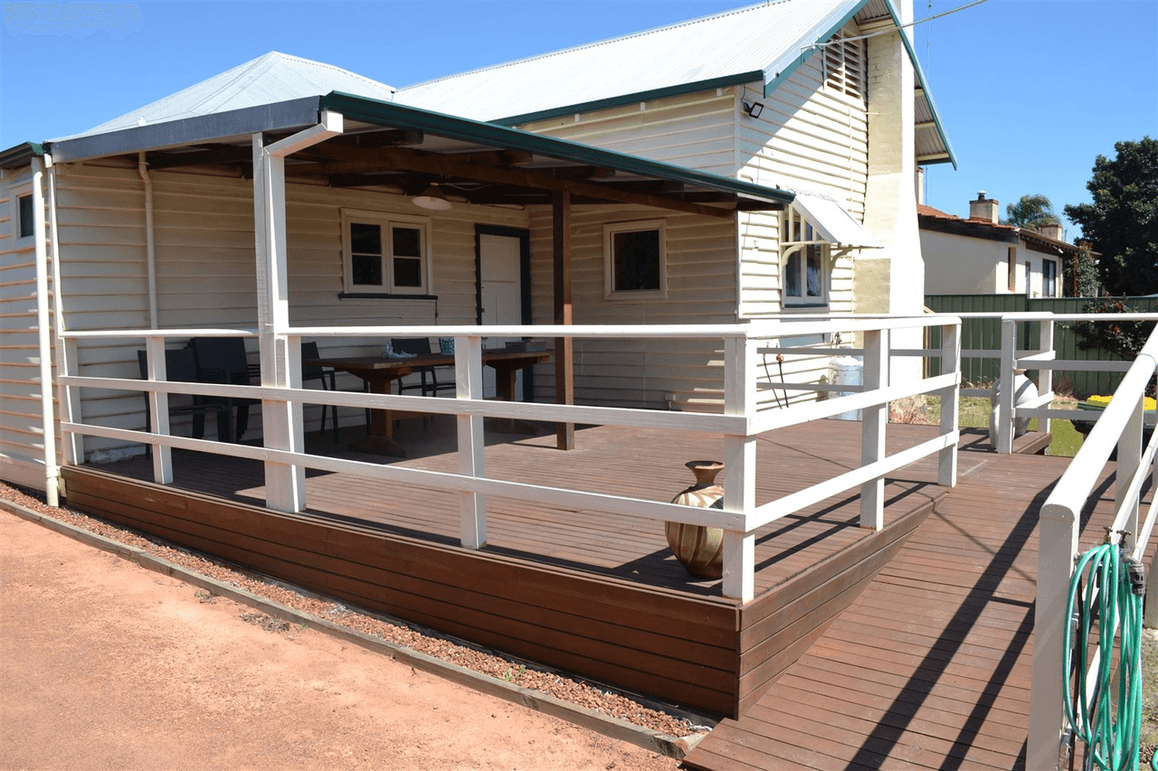 13 Main Street, Cunderdin, WA 6407