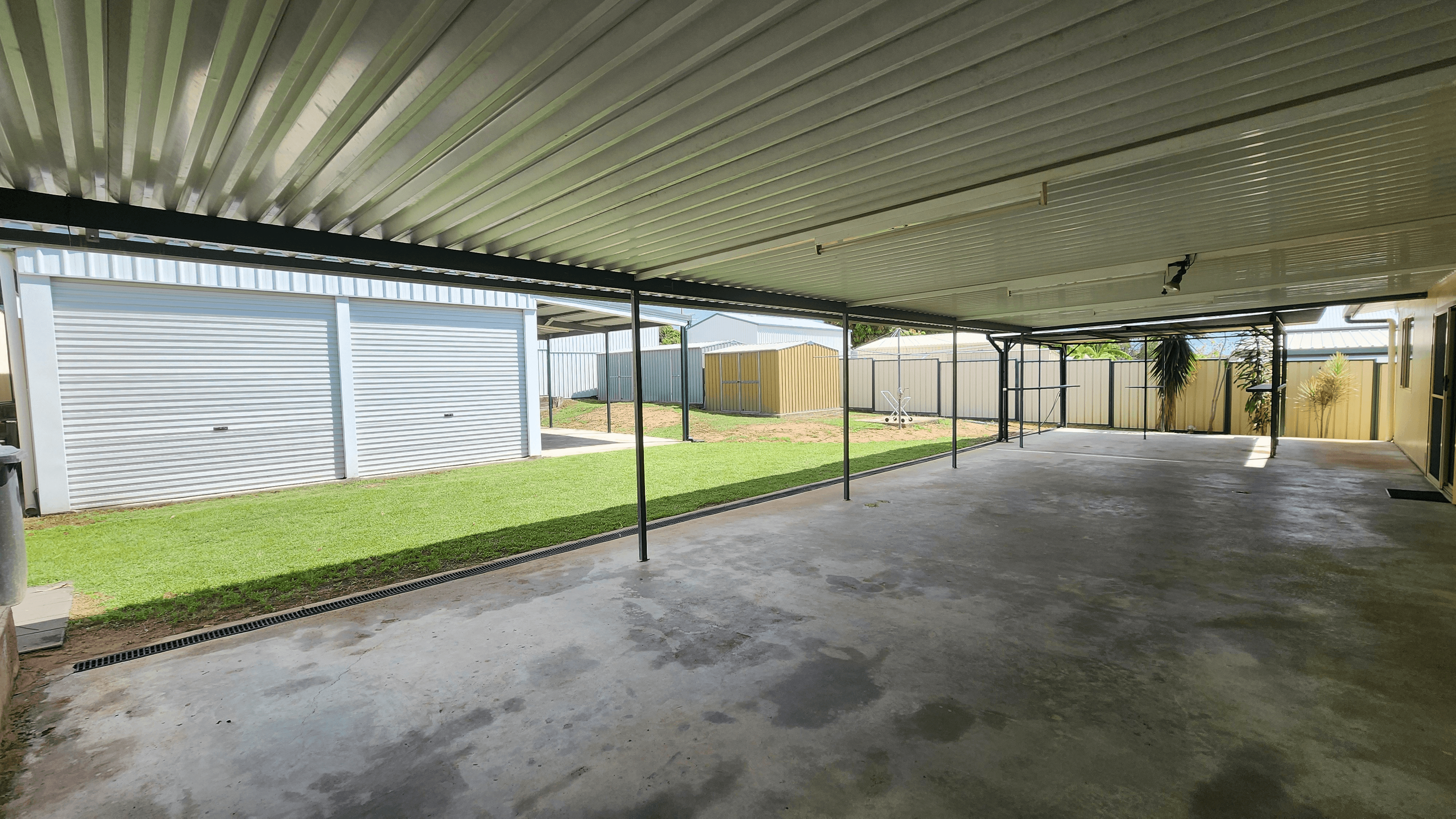 10 Burnham St, Moura, QLD 4718