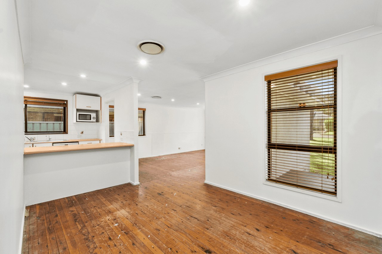 11 Nightingale Square, GLOSSODIA, NSW 2756