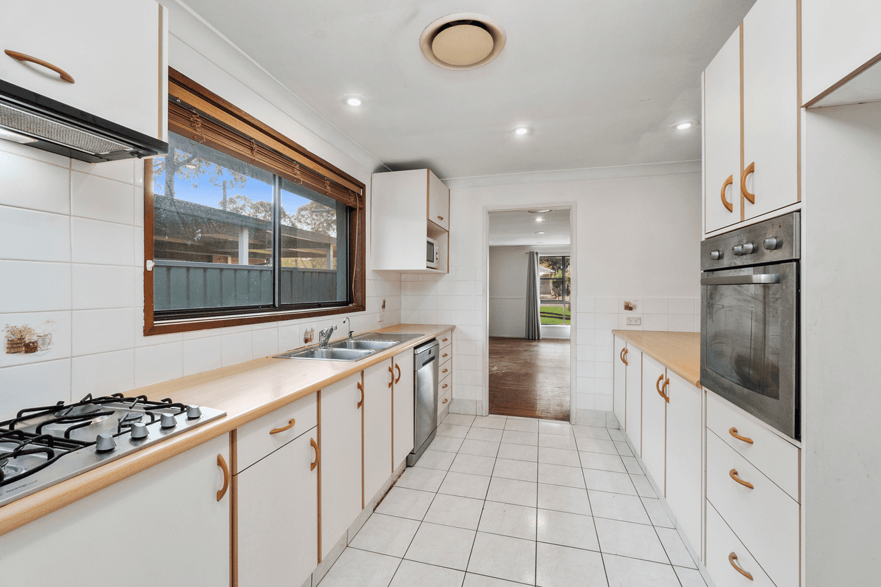 11 Nightingale Square, GLOSSODIA, NSW 2756