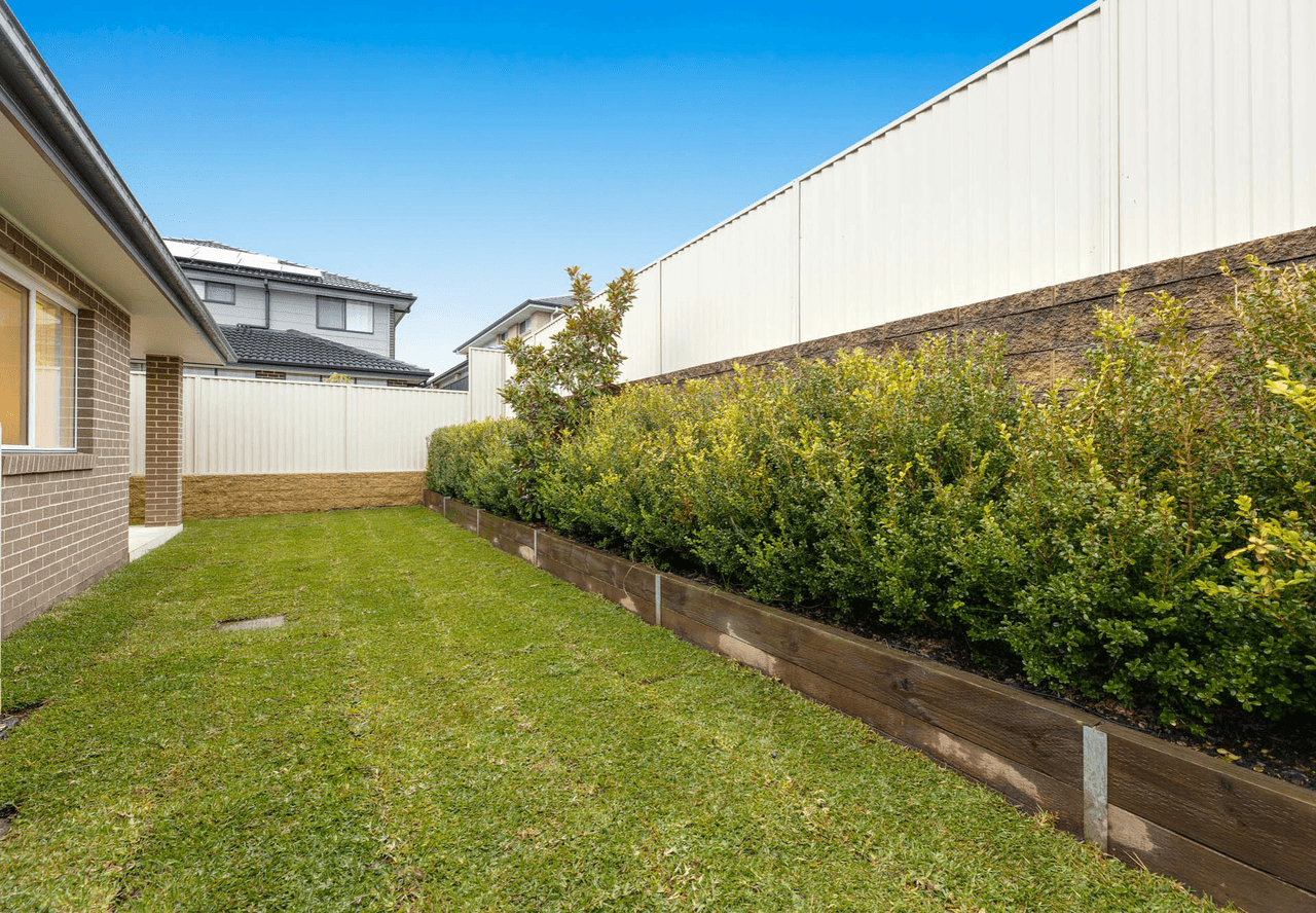 20 Tess Circuit, ORAN PARK, NSW 2570