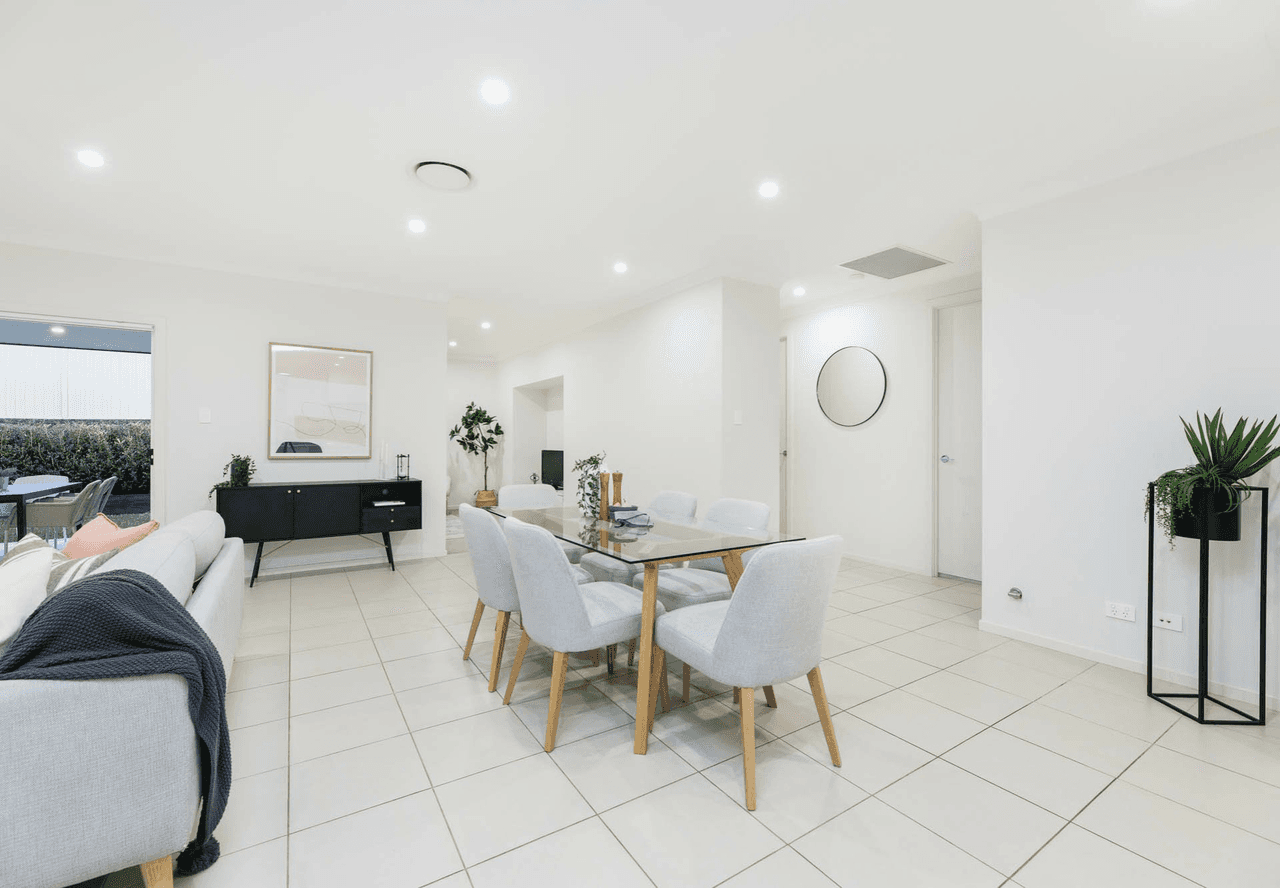 20 Tess Circuit, ORAN PARK, NSW 2570