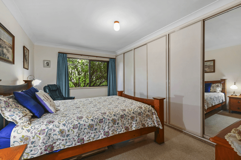 19 Talinga St, Mount Lofty, QLD 4350