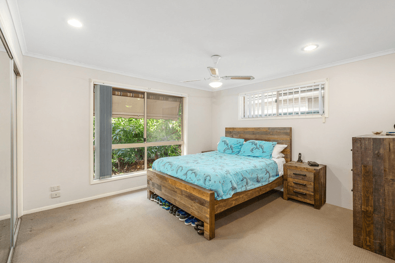 2/32 Birkdale Court, Banora Point, NSW 2486