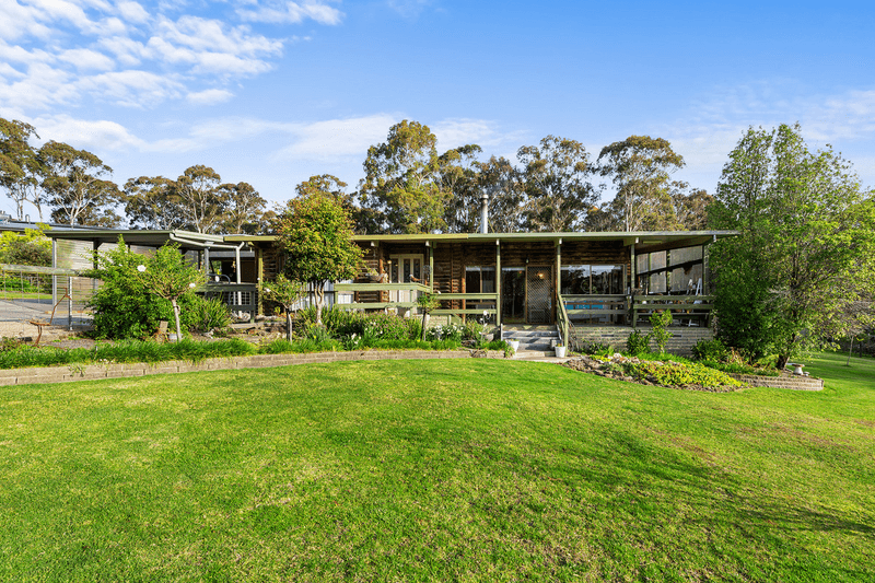 15 Secomb Close, LAKES ENTRANCE, VIC 3909