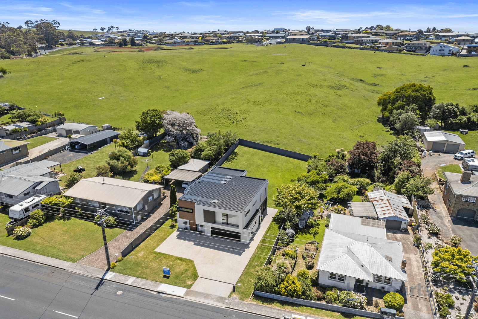 116 South Road, WEST ULVERSTONE, TAS 7315