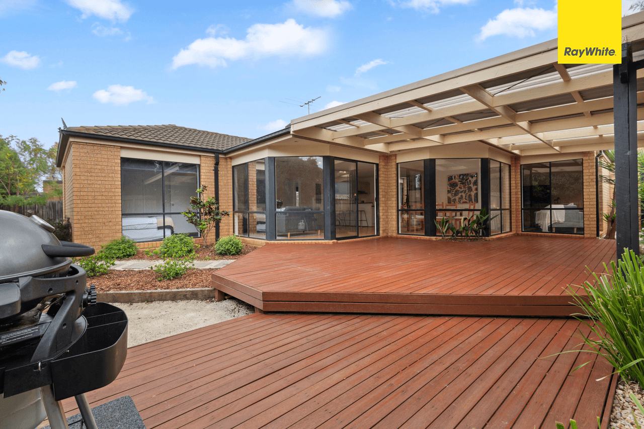 6 Dunrossil Court, BROOKFIELD, VIC 3338