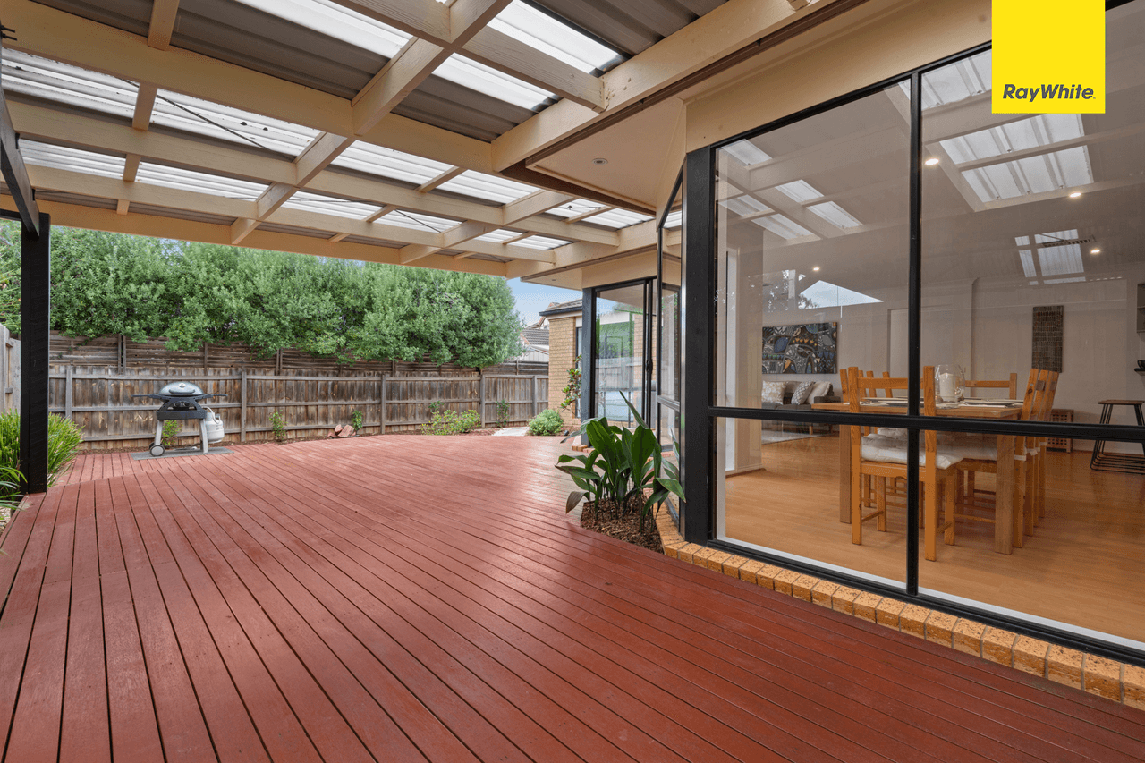 6 Dunrossil Court, BROOKFIELD, VIC 3338