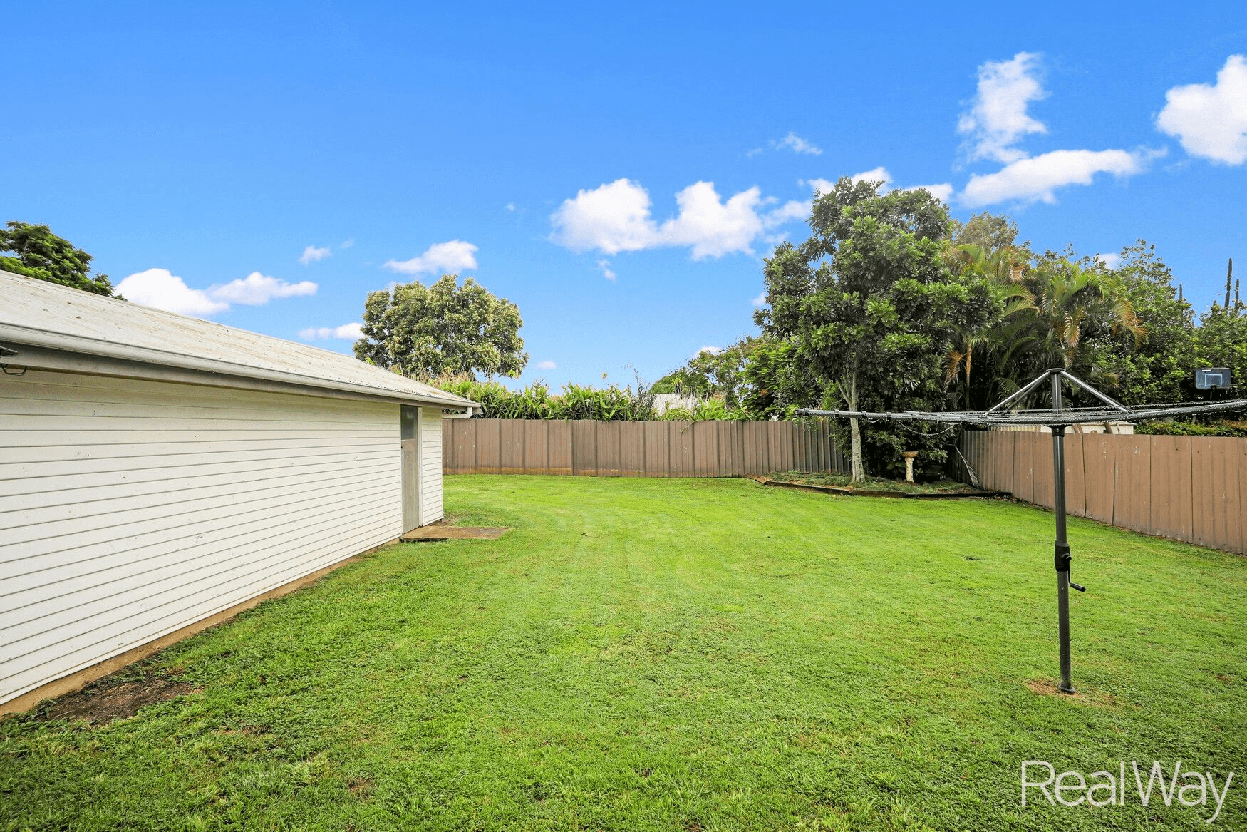 7 Nielsen Street, Svensson Heights, QLD 4670