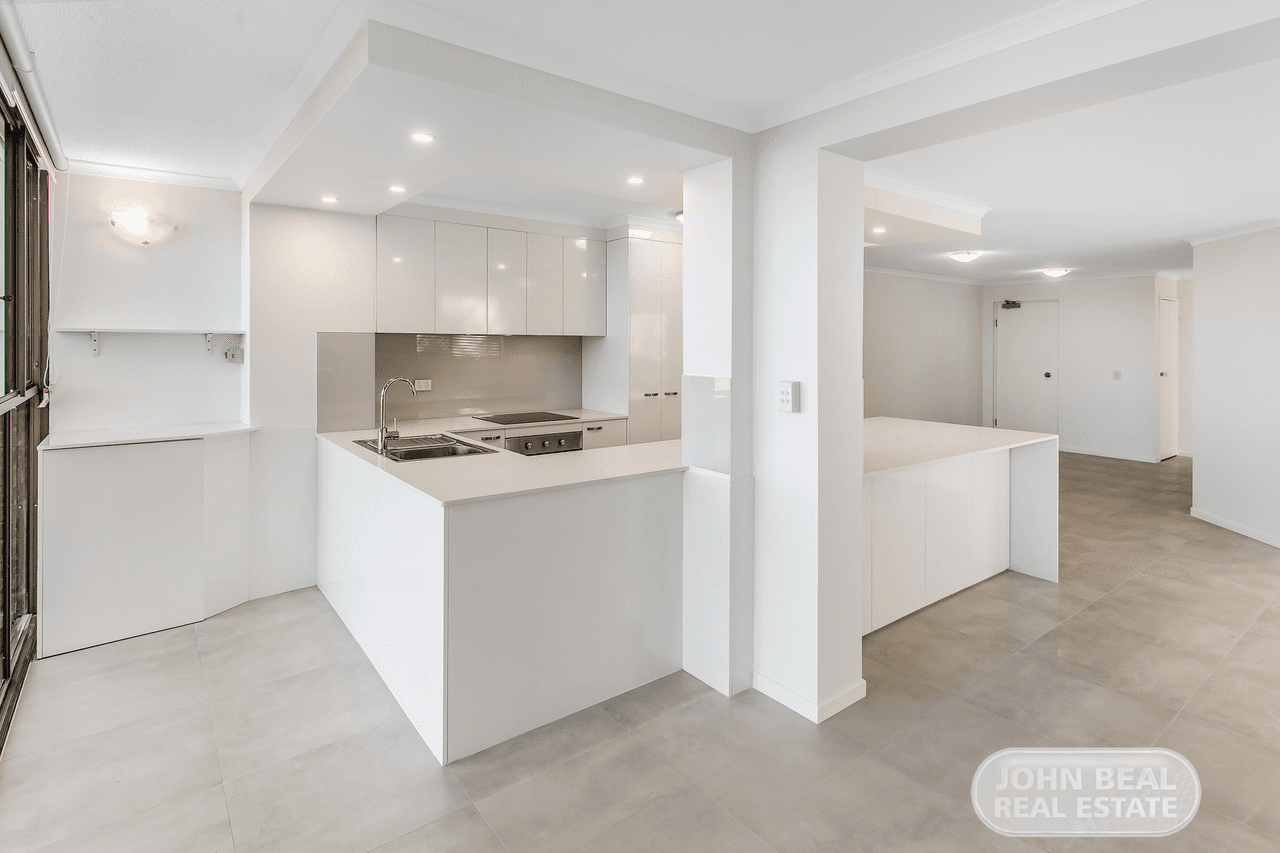 Unit 3/108 Prince Edward Pde, Scarborough, QLD 4020