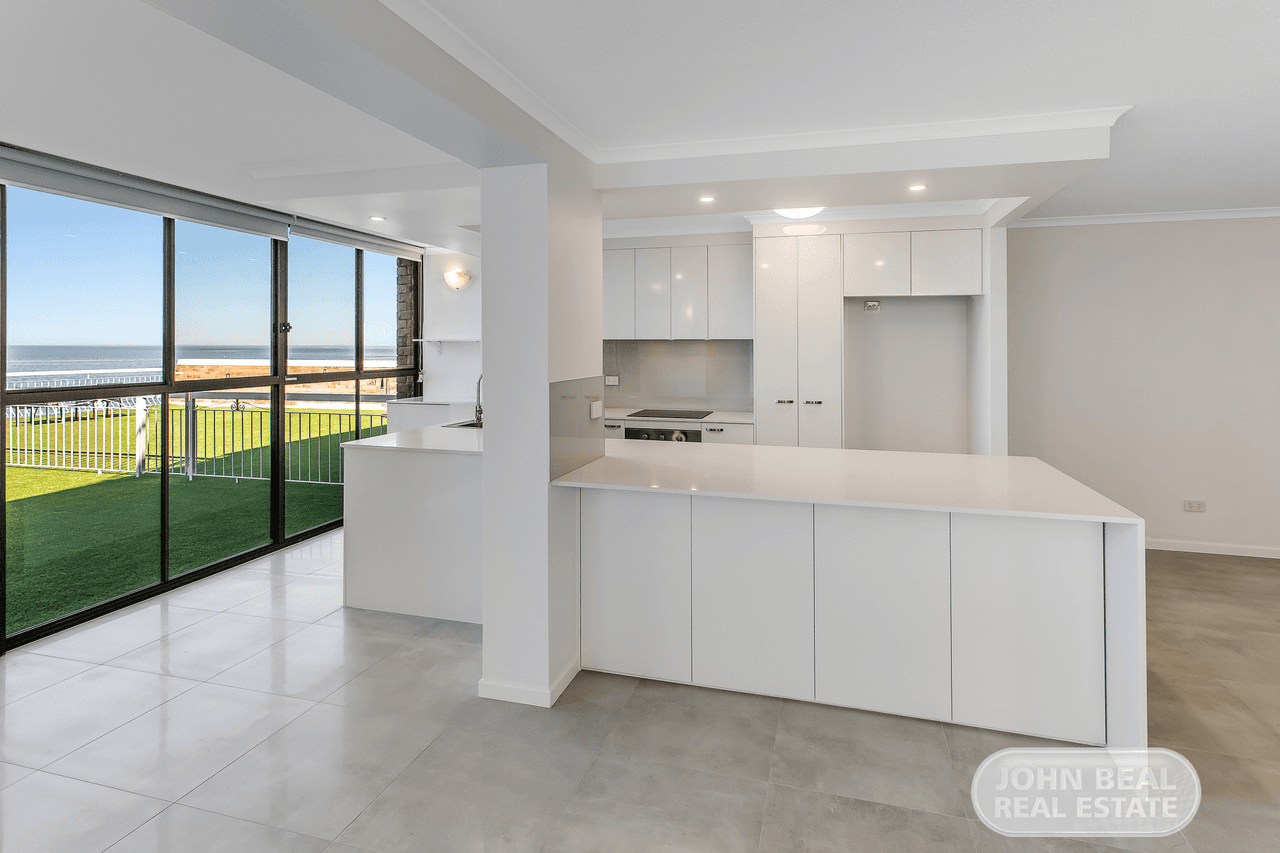 Unit 3/108 Prince Edward Pde, Scarborough, QLD 4020