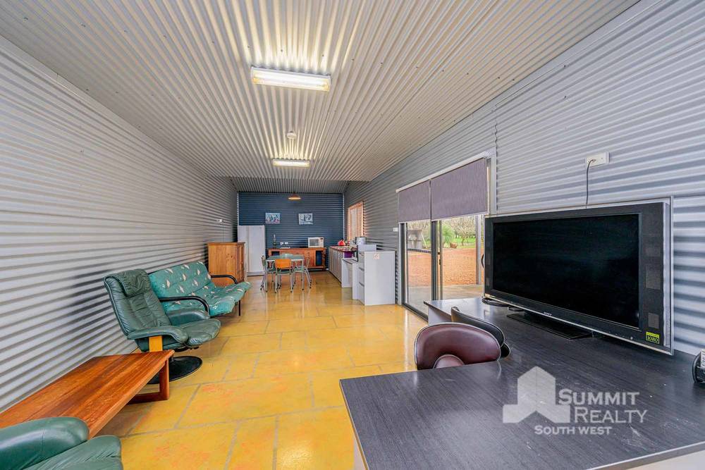 152 Stirling Road, Uduc, WA 6220