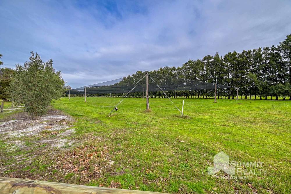 152 Stirling Road, Uduc, WA 6220